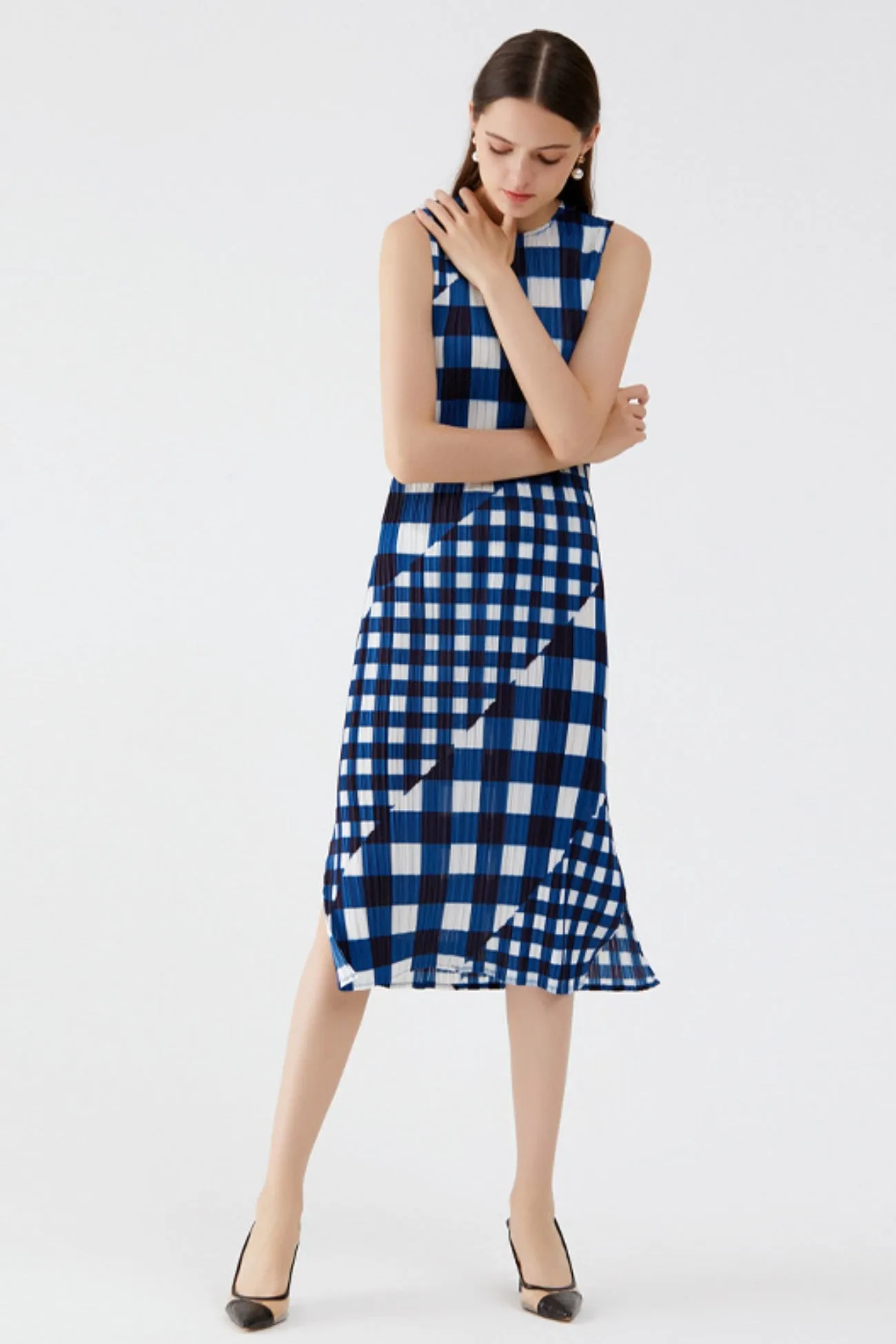 Plaid Print Sleeveless Full Pleated Dress