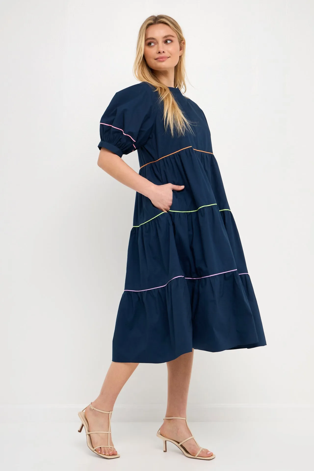 Short Puff Sleeve Dress Piping Detail