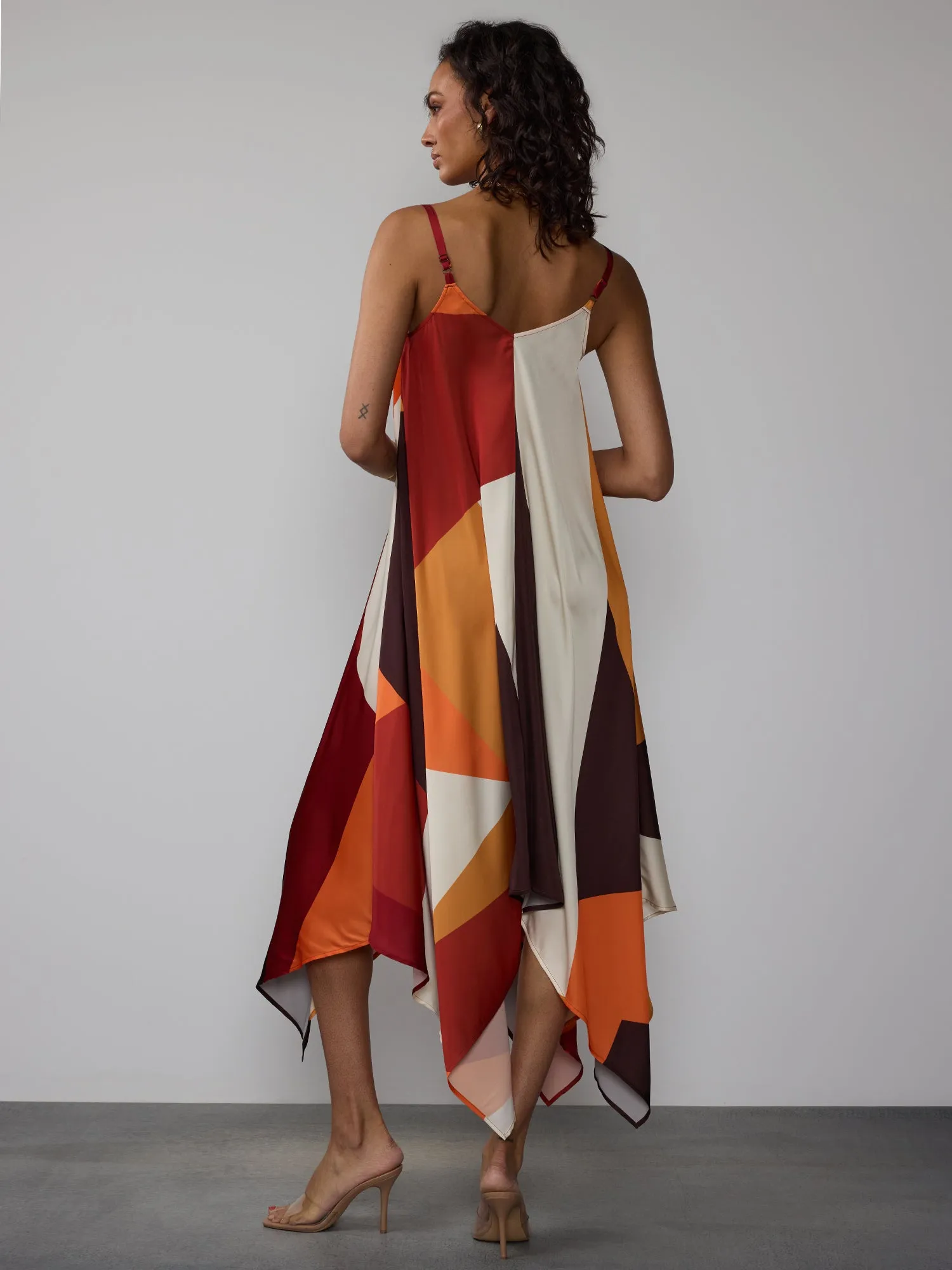 Sleeveless Abstract Hanky Hem Midi Dress